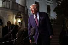 Трамп анонсировал переговоры с Путиным и Зеленским