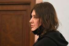 Полина Лурье попросила Ларису Долину съехать из квартиры до 30 декабря