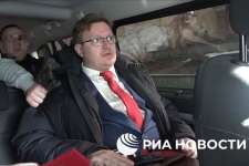 ФСБ показала задержание экс-сотрудника МИД России за госизмену