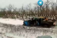 Эпичное уничтожение пехоты ВСУ под Красноармейском попало на видео
