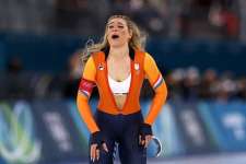 Прилетевшая на Олимпиаду на частном джете конькобежка выиграла золото