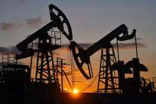 Компании Индии стали отказываться от российской нефти. Как это скажется на экономике России и какие партнеры остались у Москвы?