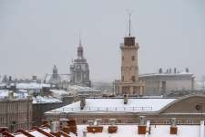 В Петербурге обнаружили подъезд среди парадных