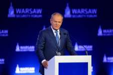 Туск рассказал о сигнале Зеленского после решения Львова об УПА